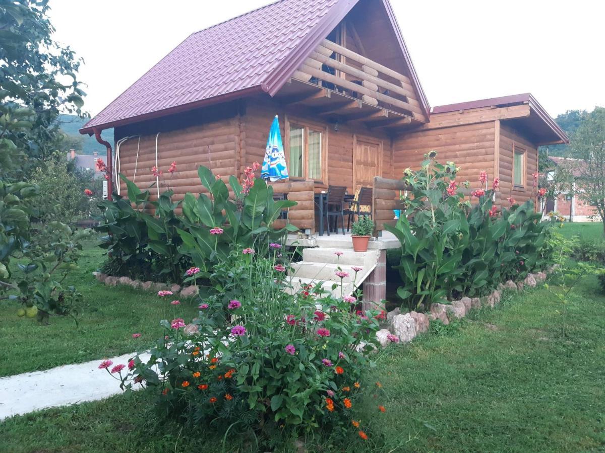 Wooden House "Una" Kulen Vakuf Extérieur photo