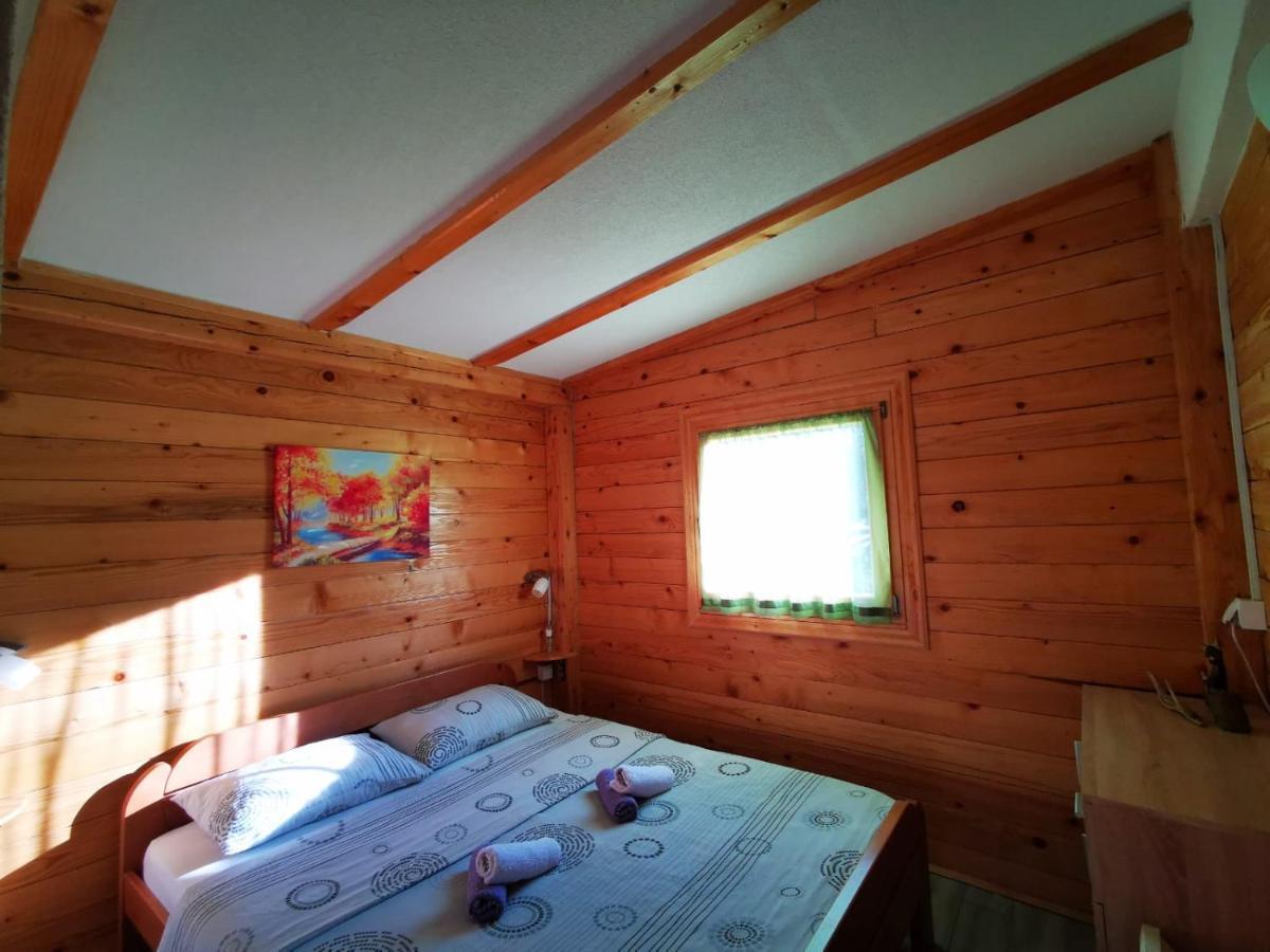 Wooden House "Una" Kulen Vakuf Extérieur photo
