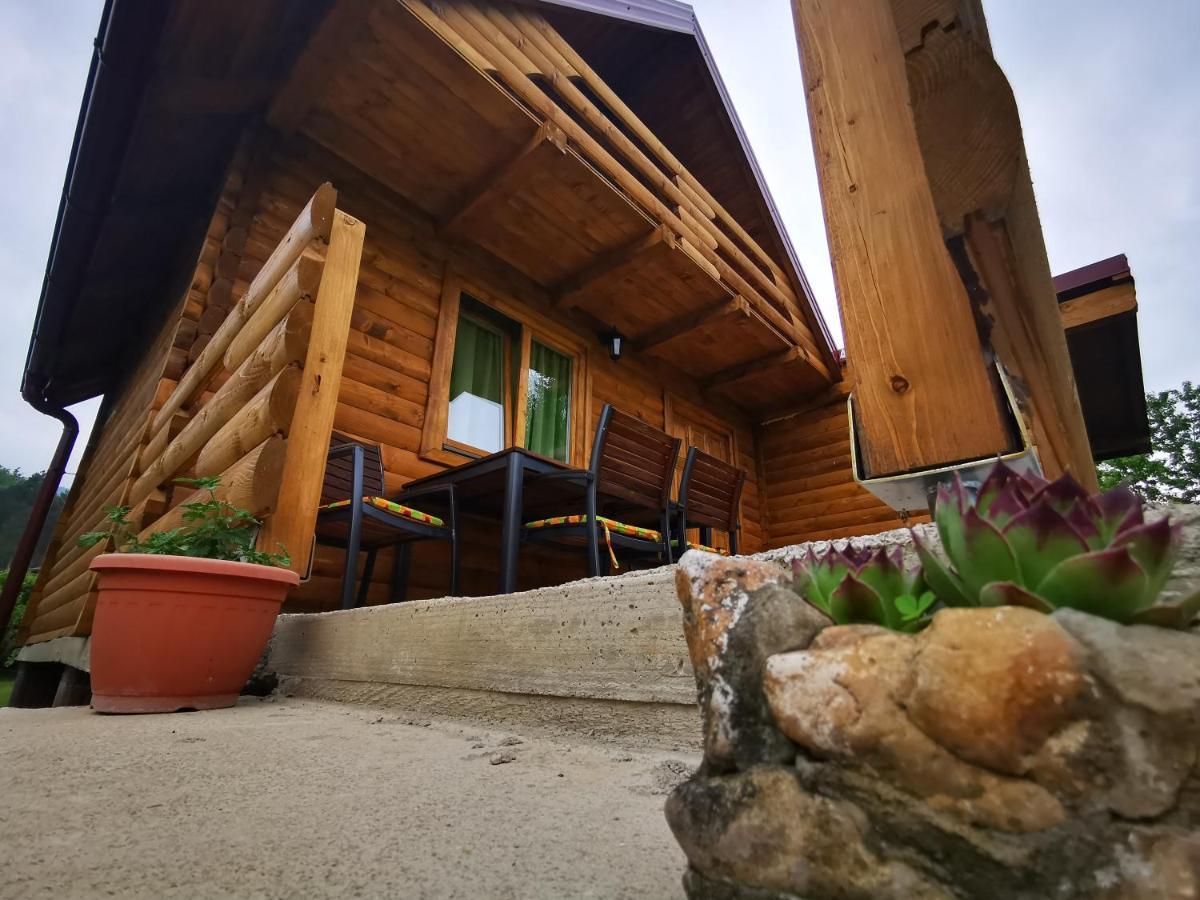 Wooden House "Una" Kulen Vakuf Extérieur photo